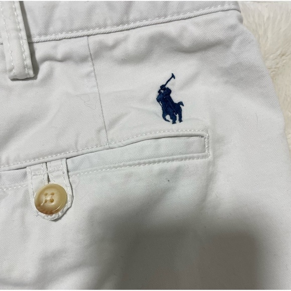 RALPH LAUREN- 9” relaxed fit white chino shorts - Picture 3 of 5